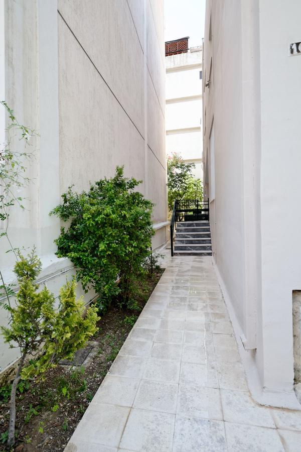 Kosta'S Cottage House Афины Экстерьер фото